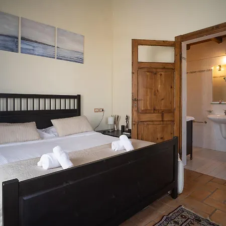 לינה וארוחת בוקר Il Castellaro Borghi